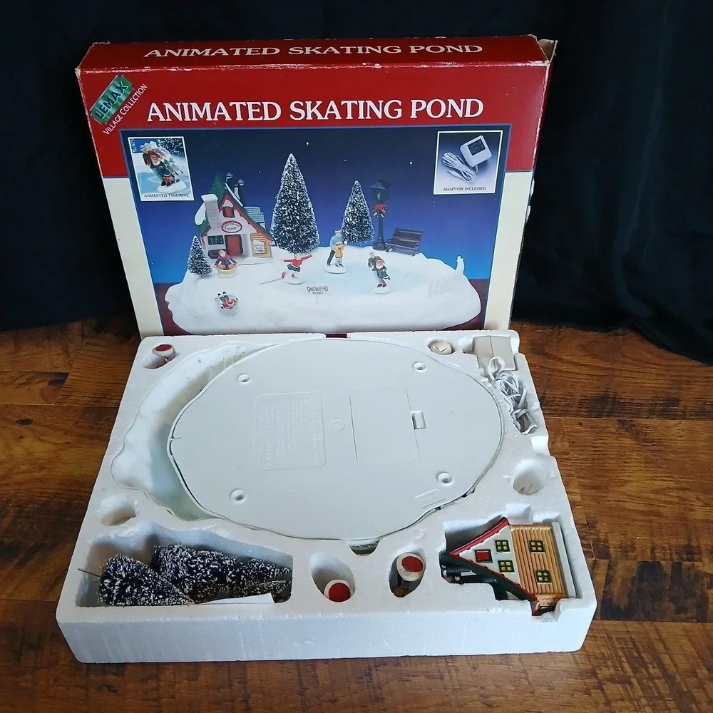 Lemax Animated Skating Pond Village 1995‎ #54106 Snowbird Magnetic Skaters READ